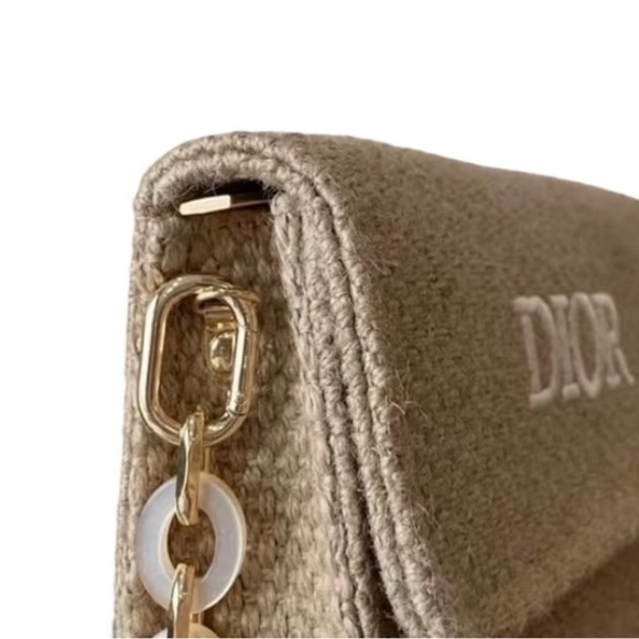 New in Box Dior Raffia GWP Shoulder Bag - Picture 2 of 7